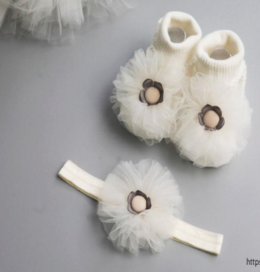 Little Gigglers World Baby Headband Socks Gift Set